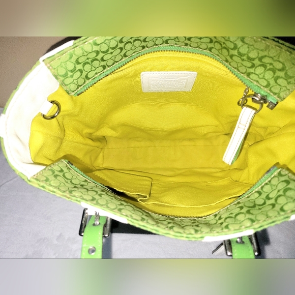 Coach Green and White Botanical Print Tote. EUC - Picture 6 of 7